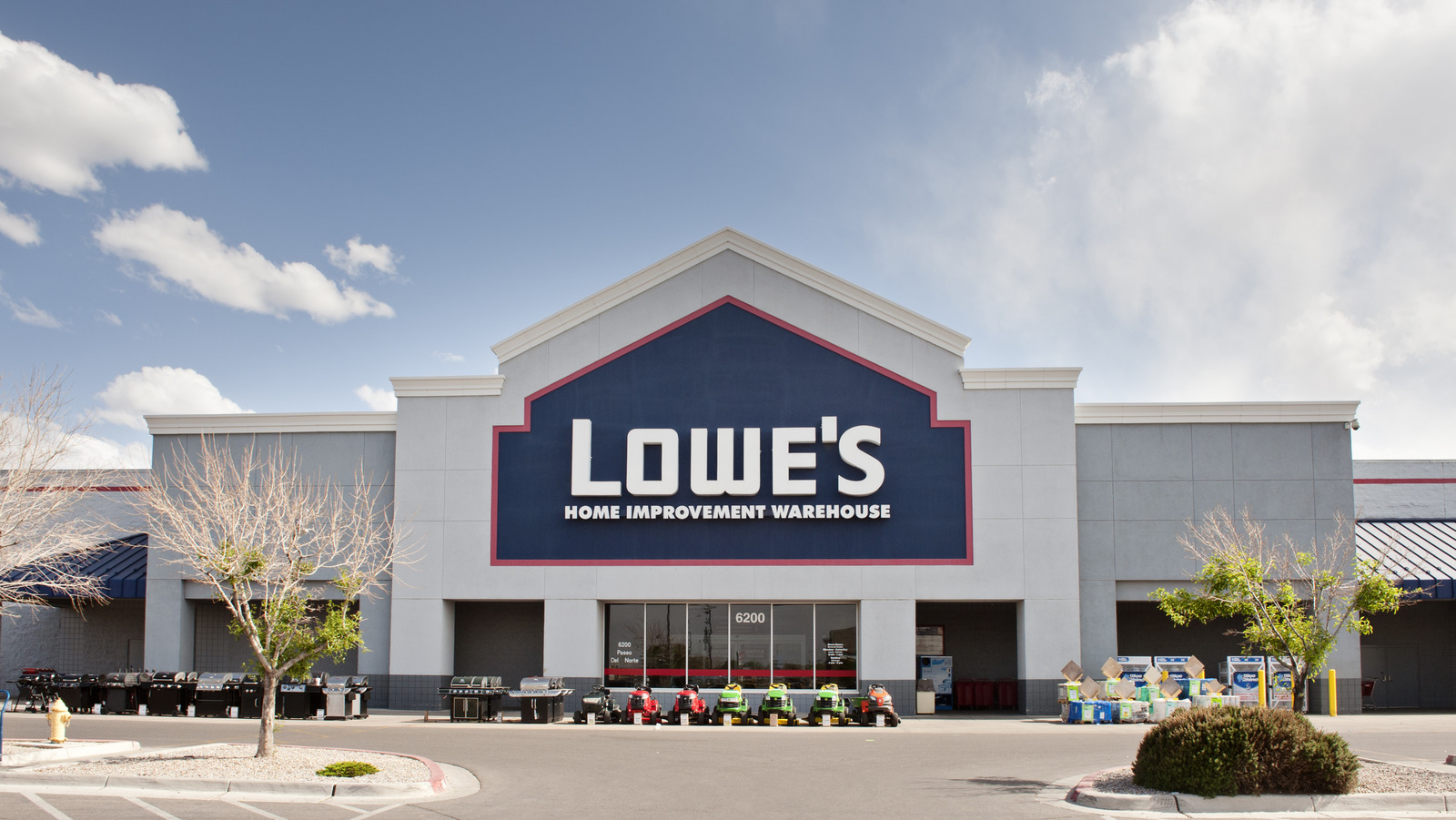 5 Hand Tools Worth Buying At Lowe's For Less Than $25