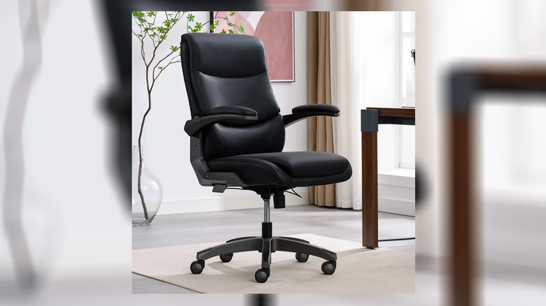Product image of the La-Z-Boy Manager Office Chair