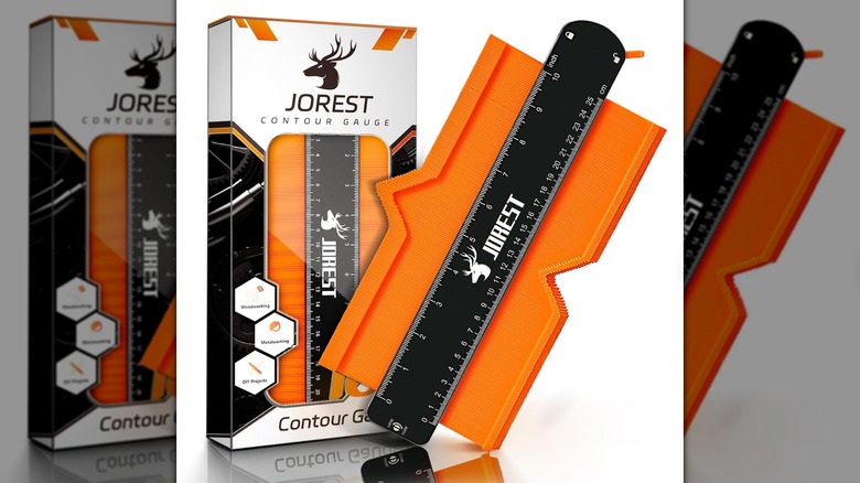 A Jorest Contour Gauge and its packaging.