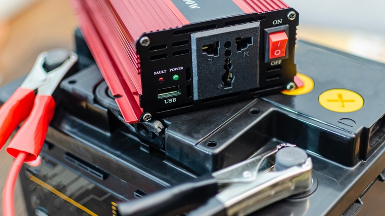 a power inverter on a car battery