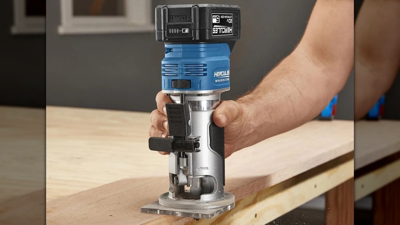 Hercules 20V Compact Router