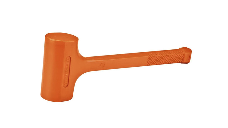 Pittsburgh Dead Blow Hammer set against a white background
