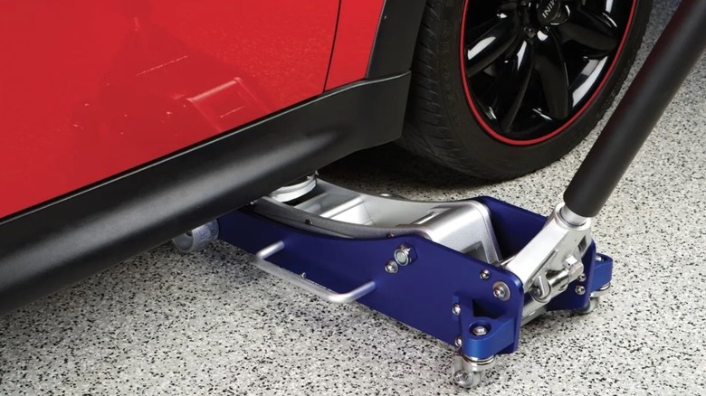 Picture of a Pittsburgh floor jack