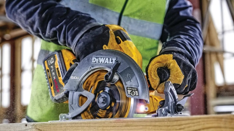 DeWalt 60V Max 7 ¼-inch Sidewinder-Style Circular Saw in use