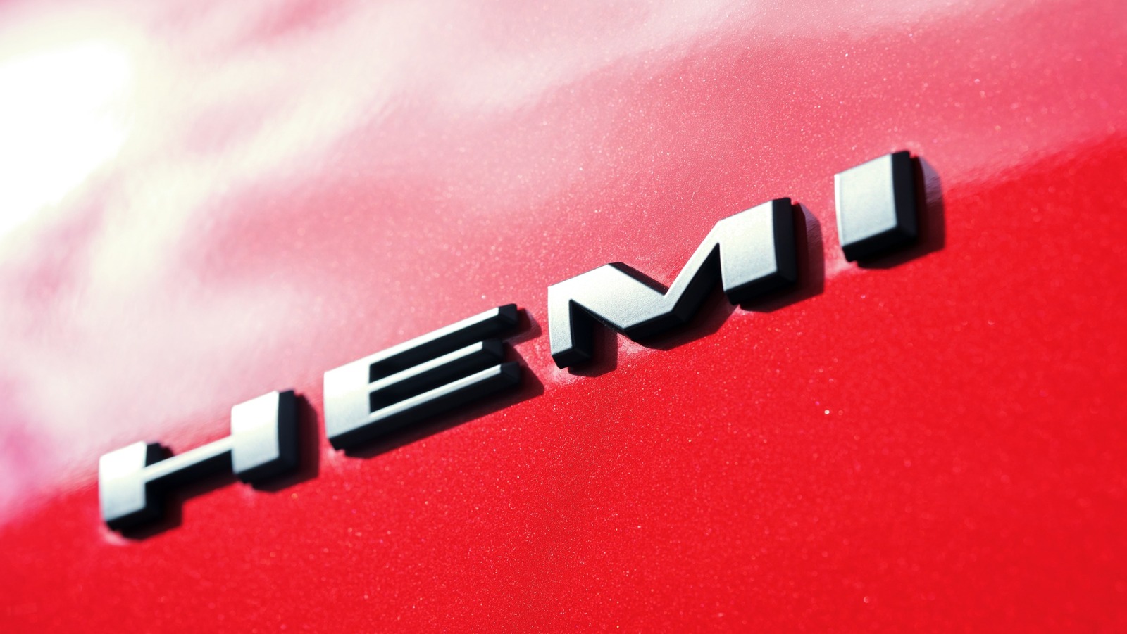 5 HEMI Crate Engines You Can Find For Under $4,000