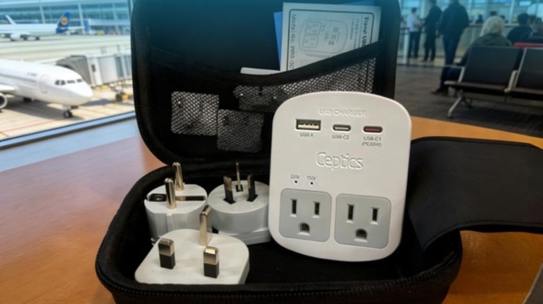 Ceptics travel charger inside a case