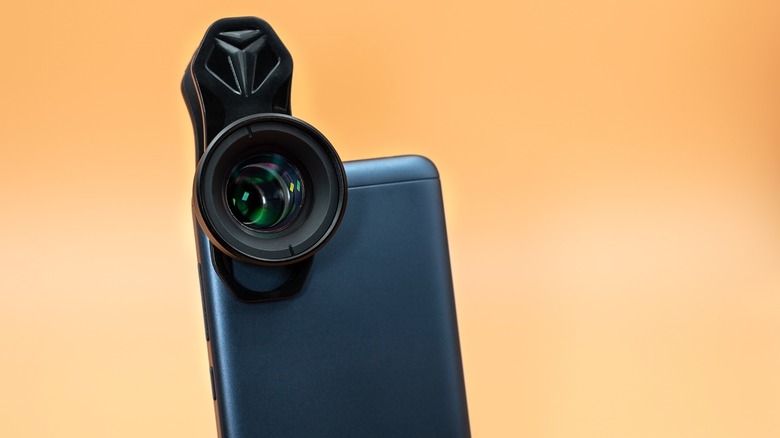 Phone detachable camera lens