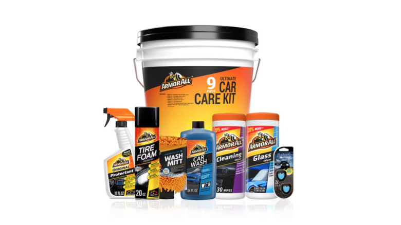 Picture showing Armor All car care kit