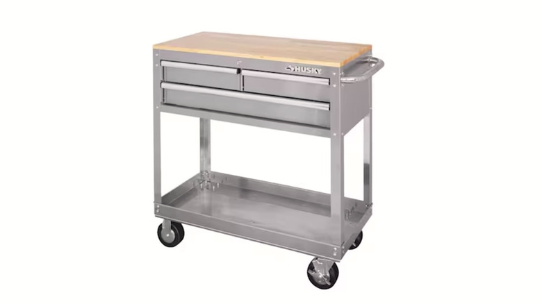 Picture showing Husky rolling tool cart