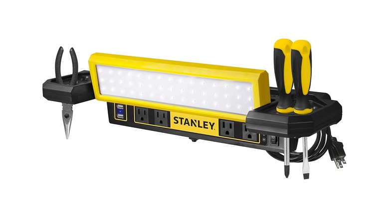 Stanley 1,000 Lumens Portable Work Bench Shop Light