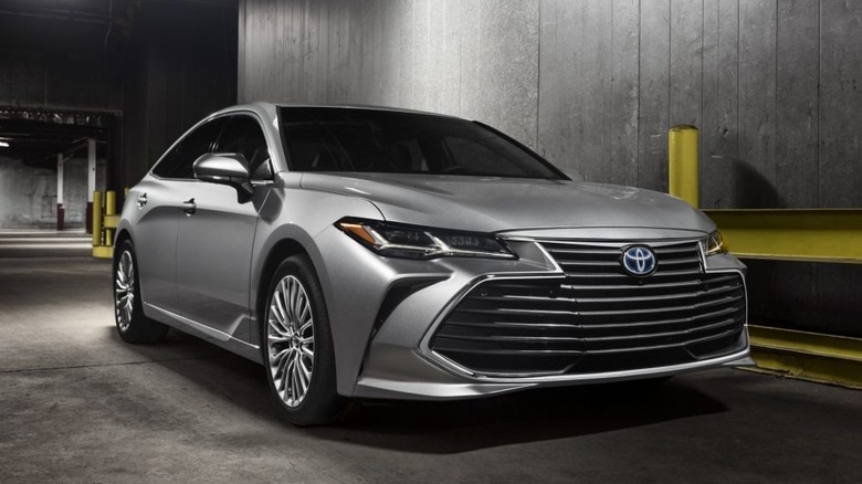 A gray-colored 2022 Toyota Avalon