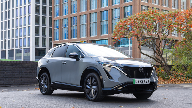 Front-quarter shot of a gray Nissan Ariya