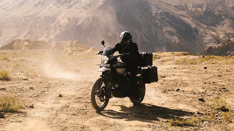 Royal Enfield Himalayan 450 on dirt trail