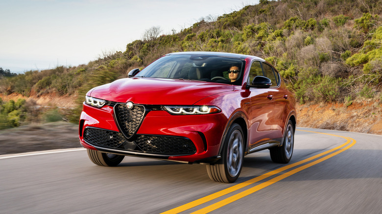 Alfa Romeo Tonale front 3/4