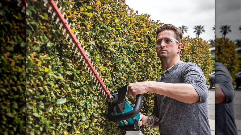 Makita 18V LXT 24-inch Hedge Trimmer