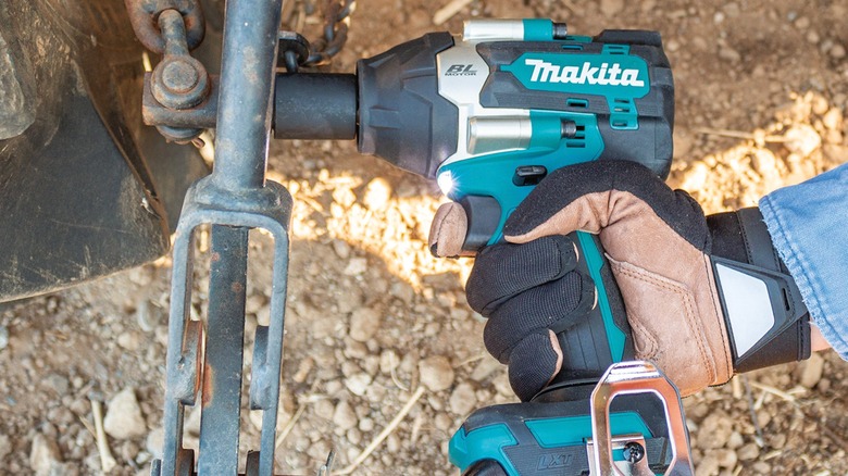 Makita 18V LXT 4‑Speed Mid‑Torque ½-Inch Drive Impact Wrench in use