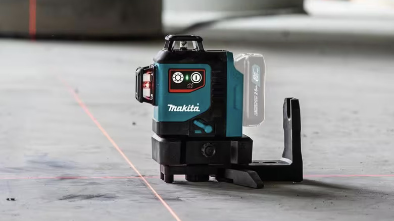 Makita self-leveling sitting on the ground