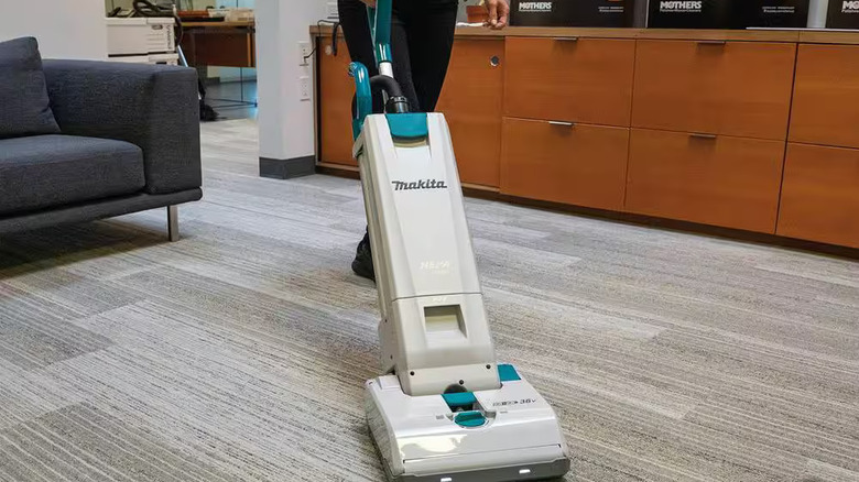 Makita 18V X2 LXT Lithium-Ion (36V) 6.0 Ah Brushless Cordless 1.3 Gal. HEPA Filter Upright Vacuum