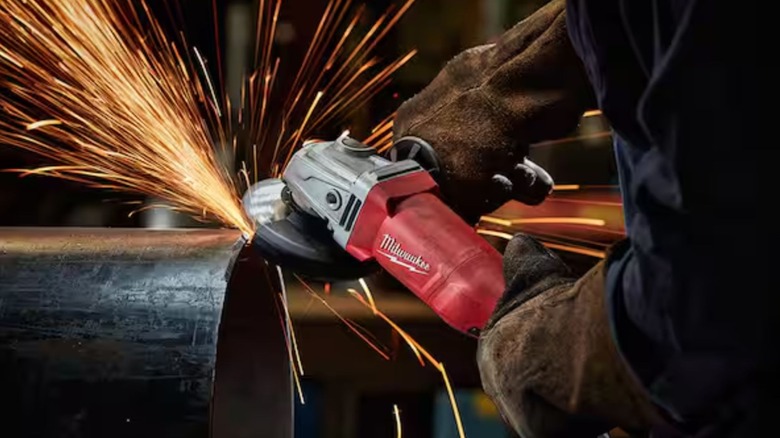 Milwaukee Corded Small Angle Grinder