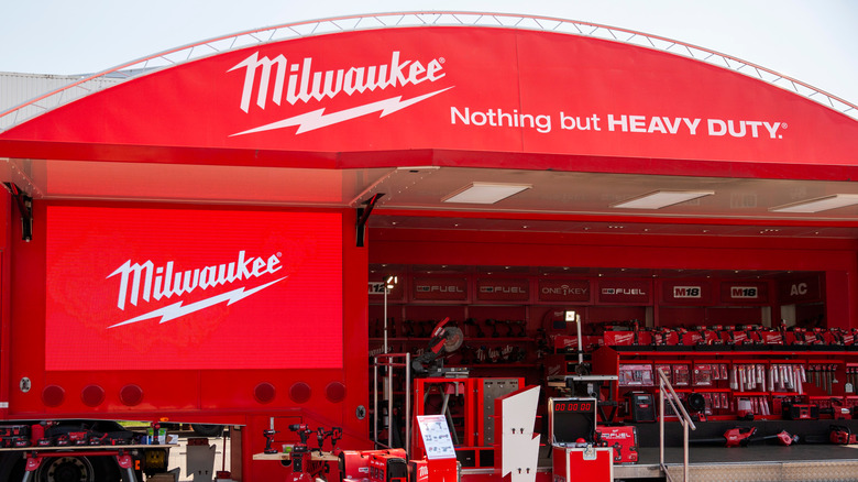 Milwaukee hardware booth