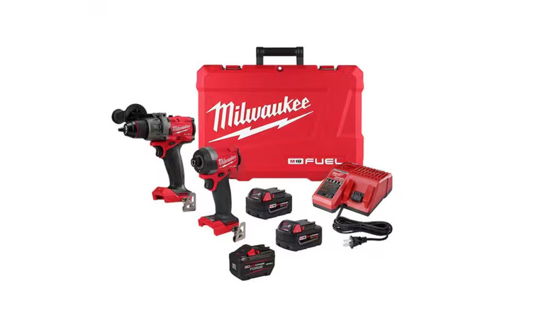 Picture showing Milwaukee Tool driver Forge battery combo ki