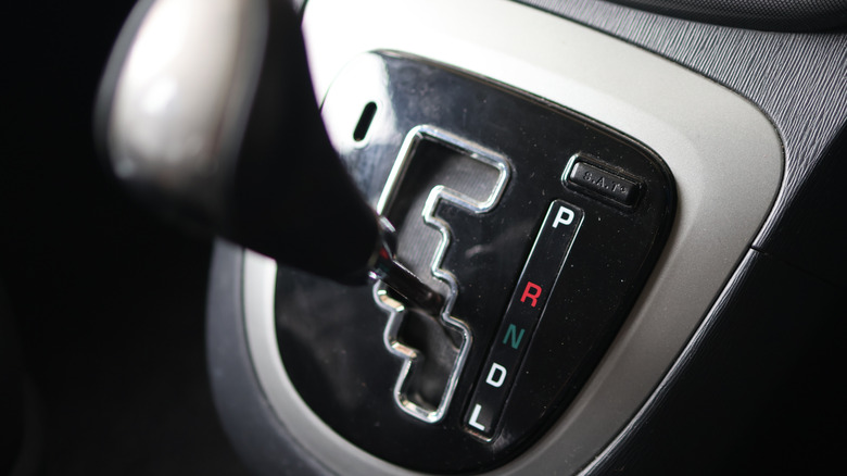 Console-mounted automatic transmission stalk with shifter in "Neutral" position