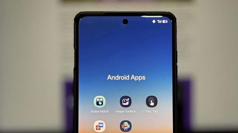 A folder with five apps on an Android phone.