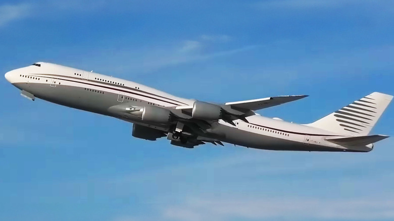 Boeing 747-8 BBJ in blue skies