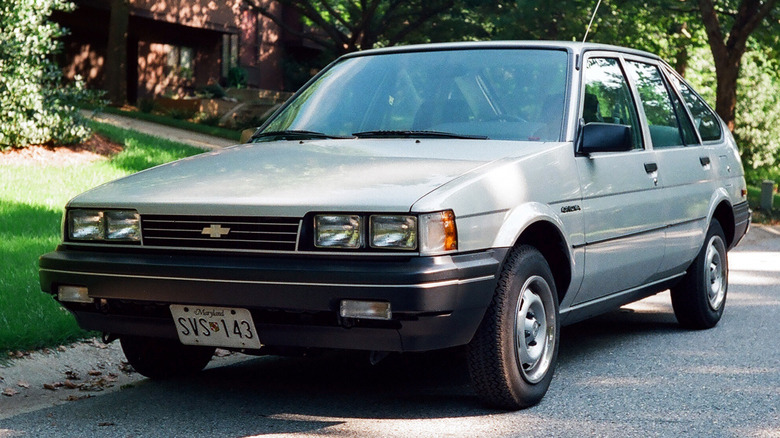 1988 Chevrolet Nova hatchback, front-left 3/4 view