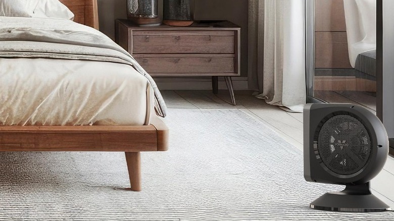 Vornado Strata 8C Omni High Velocity Fan cooling bedroom