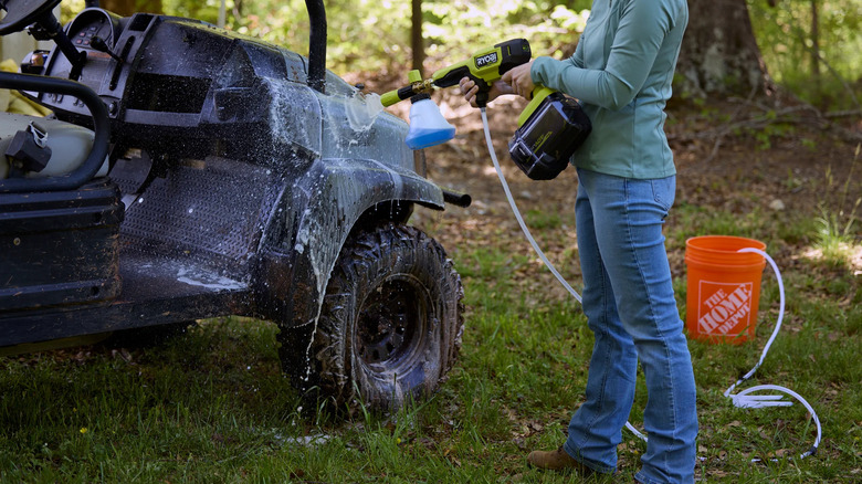 Spraying cleaning foam with a Ryobi 40V HP power cleaner