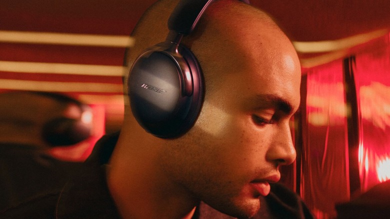 Person wearing Bose QuietComfort Ultra Headphones Gen2