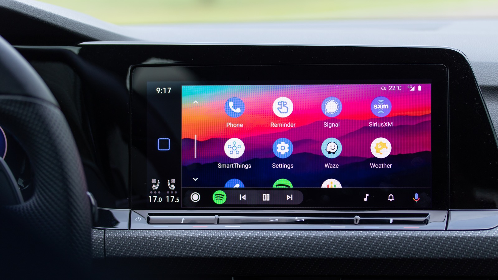 Motorola MA1 brings wireless Android Auto to any car with wired Android Auto