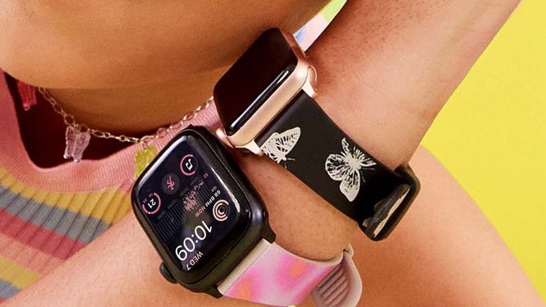 petit floral black casetify band