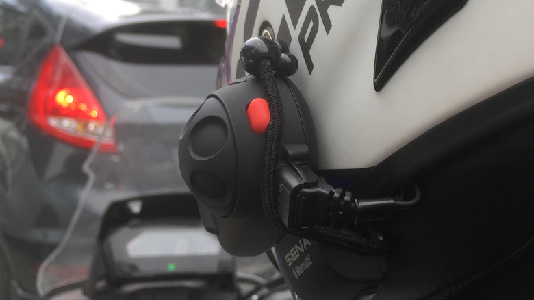 5 Of The Best Bluetooth Headsets For Your Motorcycle Helmet