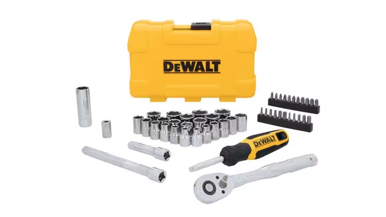 Picture displaying DeWalt drive tool set