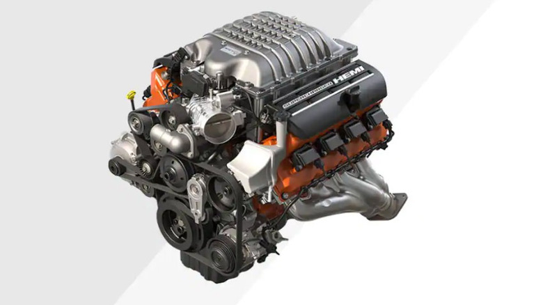 Supercharged 6.7L HEMI SRT Hellcat V8