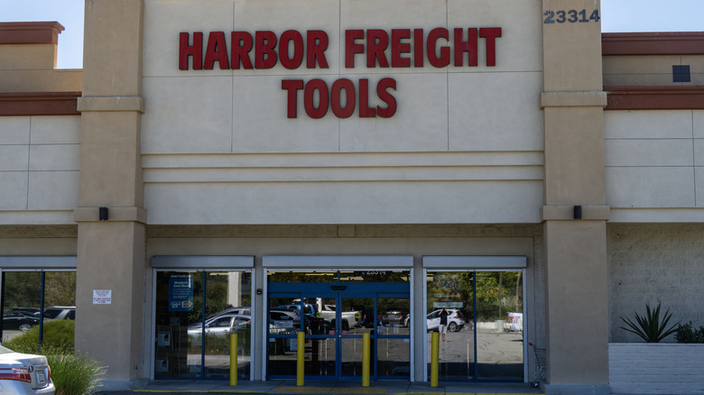 Harbor Freight storefront
