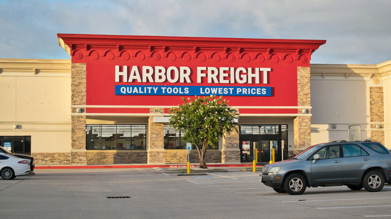 Harbor Freight storefront