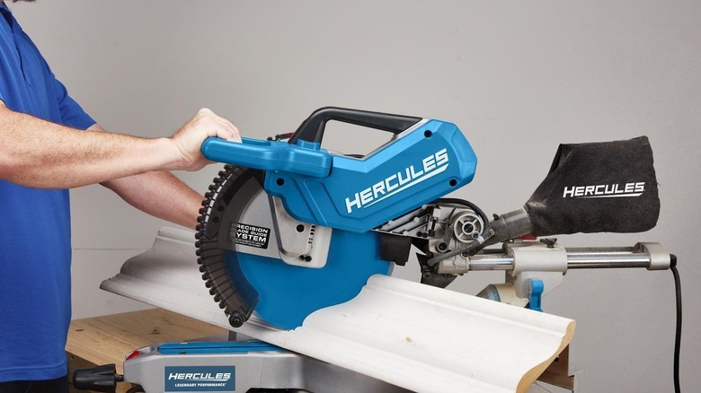 Harbor freight hercules clearance miter saw