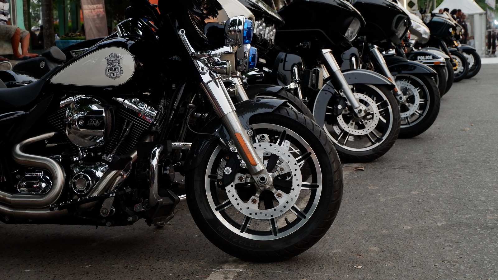 Best highway pegs for ultra classic clearance