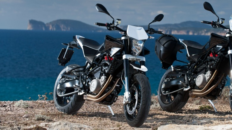 husqvarna nuda 900r cliffside
