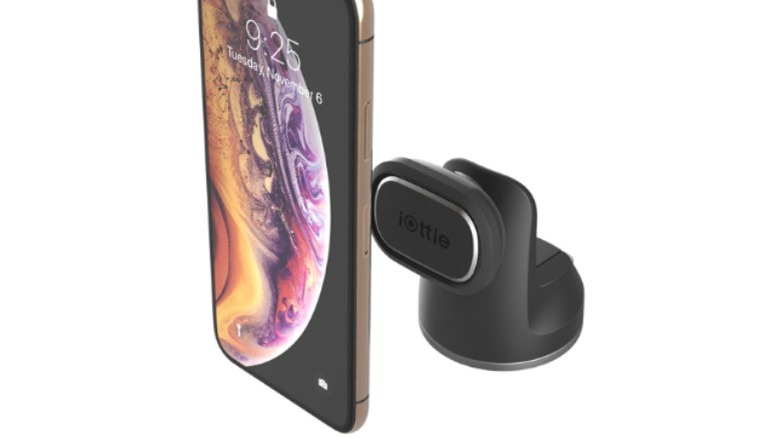 iOttie behind an iPhone 