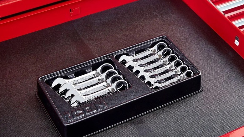 Icon 10-piece Professional Stubby Metric Ratcheting Combination Wrench Set