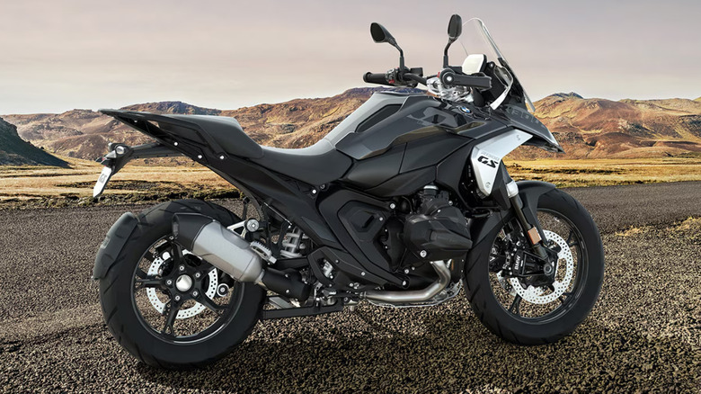 A 2026 BMW R 1300 GS Triple Black promo image