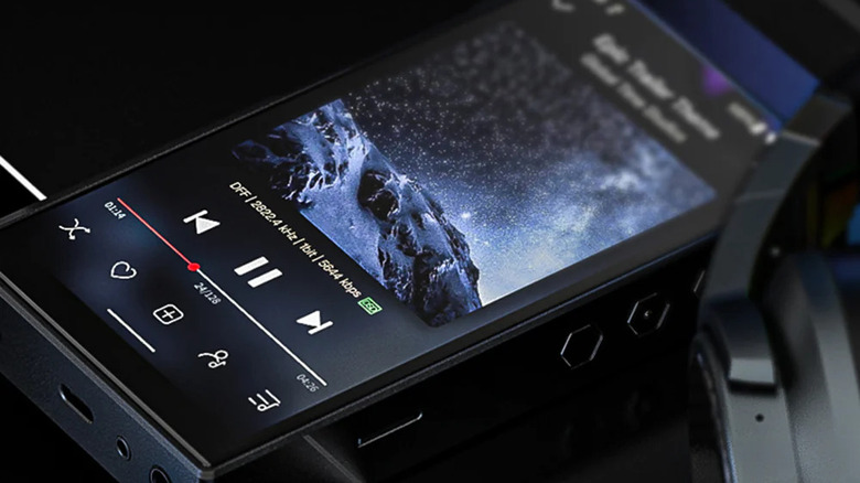 FiiO M11S closeup