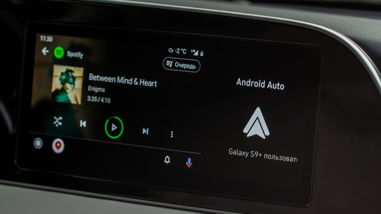 Android Auto spotify car dashboard