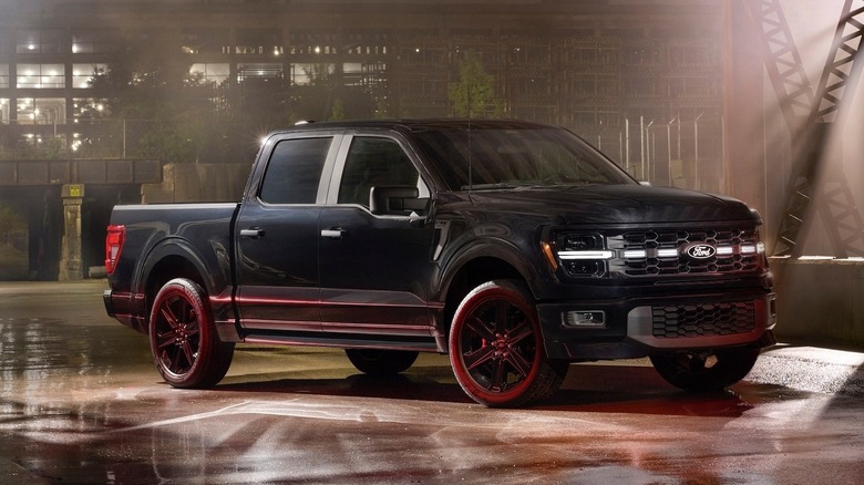 Ford F-150 Lobo parked in a warehouse