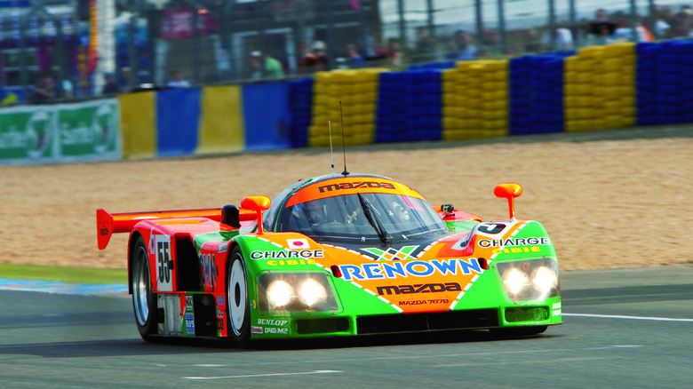 Mazda 787B on the racetrack front view
