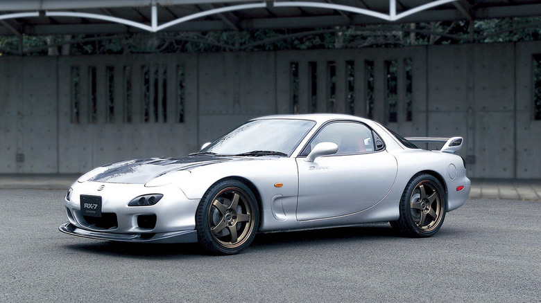 2002 Mazda Mazdaspeed B-Spec RX-7 front 3/4 view